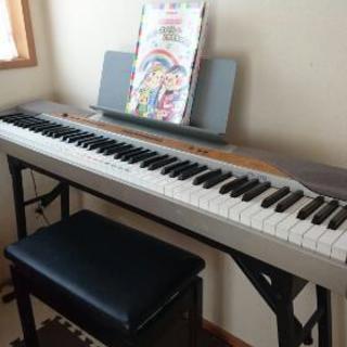CASIO  PX - 110 電子ピアノ格安(椅子、子供用楽譜...