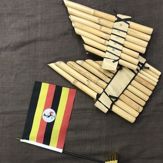 アフリカ　ウガンダ　楽器