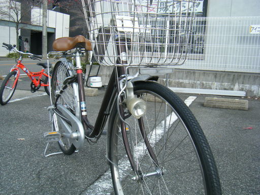 中古自転車66（防犯登録無料）ブリヂストン　高級お買い物自転車　カルーサ C263P　26インチ　3段変速　ダイナモランプ 　アルミフレーム　ハンドルロック　ステンレス部品多用モデル