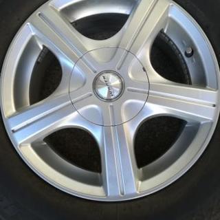 【値下】15インチ　ブリザックスタッドレス　100系ハイエースワゴン装着