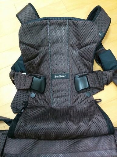 【抱っこ紐】美品 ベビービョルン ベビーキャリア One+air メッシュ ブラウン