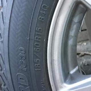 販売 スタッドレスタイヤ(ホイル付)185/60R15 