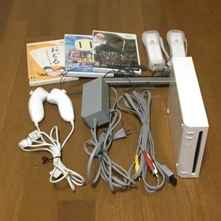 Wii本体＋ソフト3点セットです