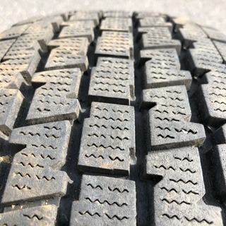 200系ハイエース☆バリ山スタッドレス＆鉄ホイル4本SET☆