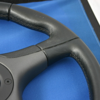 NARDI Z5 ナルディ　ゼットファイブ　ブラックレザー　ホーン付属　365mm〔N510〕