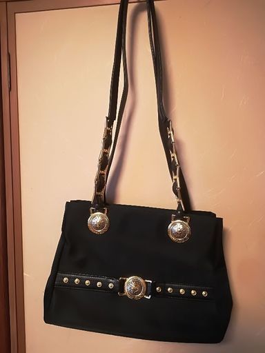 美品！ヴェルサーチ　ショルダーバッグ