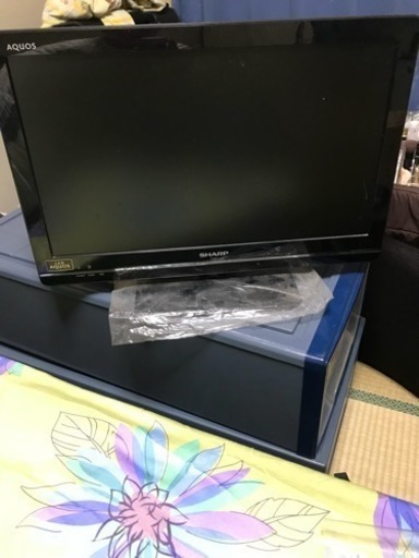 シャープ製液晶カラーテレビ
