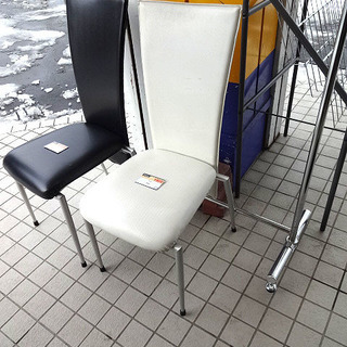 札幌 引き取り ダイニングチェア 白 レザー風 椅子/イス  格安で