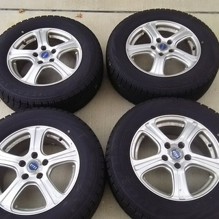 中古スタッドレスタイヤ（215/65 R16、BLIZZAK VRX）ホイール付き　昨年冬シーズンのみ使用（アルファード装着）