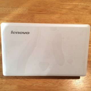 ほぼ新品　lenovo s10-3s win7