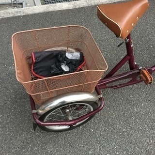 ☆大人用三輪車 美品 スイング機能あり☆