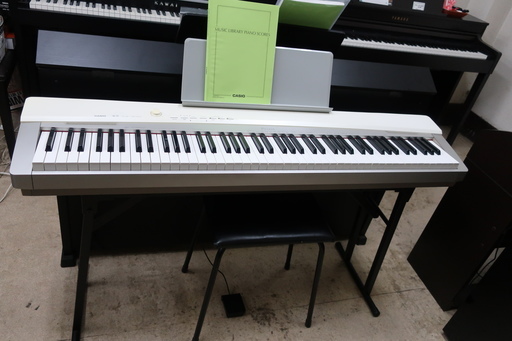 CASIO　PX130W 　2009製　￥22.000-