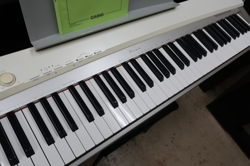 CASIO　PX130W 　2009製　￥22.000-