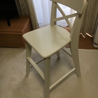白い椅子 子供にぴったり IKEA