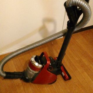 掃除機東芝 サイクロン式クリーナー トルネオv Vc Js4000 R なおなお ｊｒ小倉の生活家電 掃除機 の中古あげます 譲ります ジモティーで不用品の処分