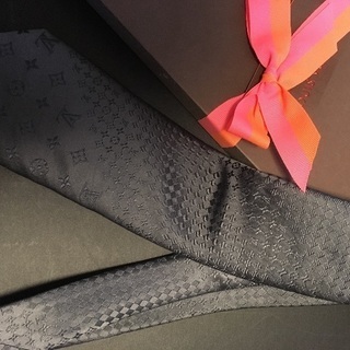 ルイ・ヴィトン ネクタイ