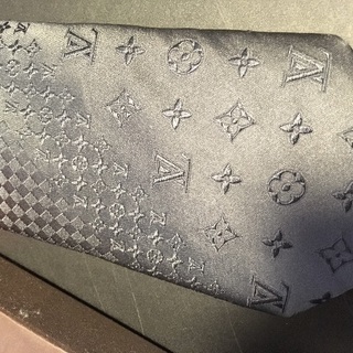 ルイ・ヴィトン ネクタイ