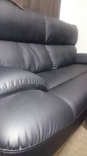 大型黒ソファー