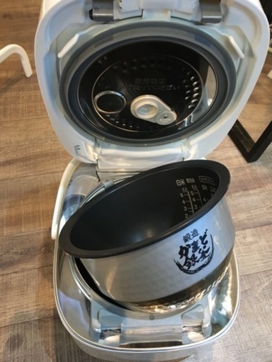 TOSHIBA 真空圧力ジャー RCーVSE9 20000円‼︎ - 炊飯器 