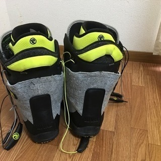 frowブーツ板ビンディング三点セット！