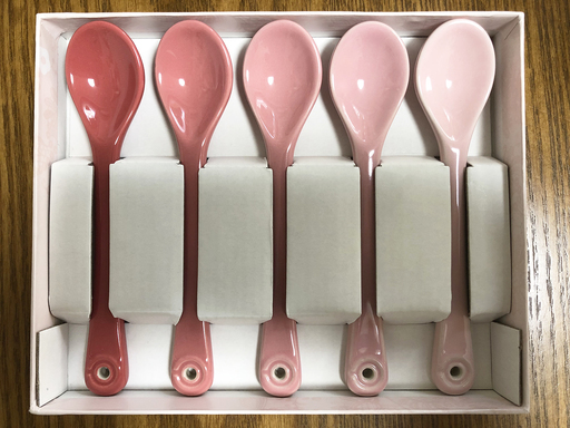 値下げしました！ Le Creuset (ルクルーゼ) スプーン(５本入り)ピンクフラワーズ　Pink  新品未使用