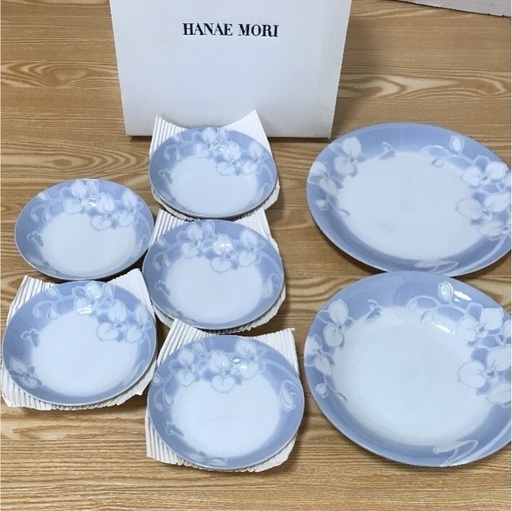 郵送可 Hanae Mori 森英恵 大皿中皿小皿７点セット 新品 未使用品 箱付き みん 港の食器 プレート の中古あげます 譲ります ジモティーで不用品の処分