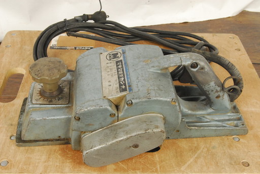 マキタ 電気カンナ モデル 1700 Makita かんな 50 60hz ひろ 岡崎のその他の中古あげます 譲ります ジモティーで不用品の処分 マキタ 電気カンナ モデル 1700 Makita かんな 50 60hz ひろ 岡崎のその他の中古あげます 譲ります ジモティーで不用品の処分