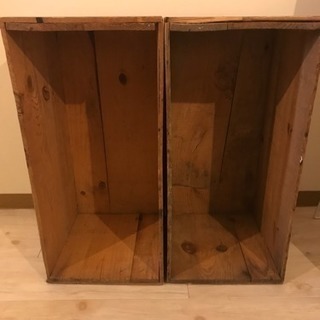 木製箱2つ