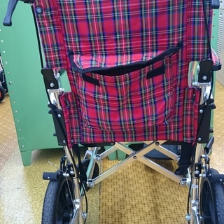 ☆高く買取るゾウ　八幡西店☆【直接引取限定】KADOKURA　介護用車椅子　折りたたみ式の美品です！
