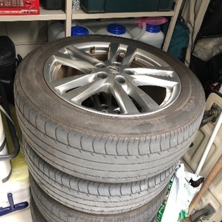 エルグランド E５２  純正ホイール