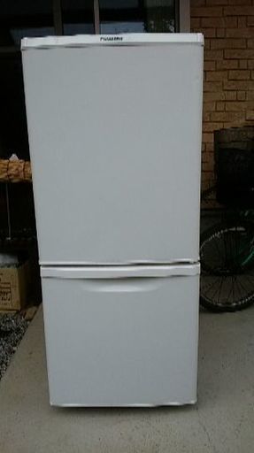 【商談中】美品！2013年製  パナソニック  2ドア冷凍冷蔵庫  NRｰTB145W  138L   高さ  1119mm
