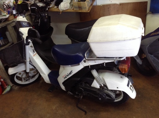 モレ、50CC、です、荷物用にいかがです？