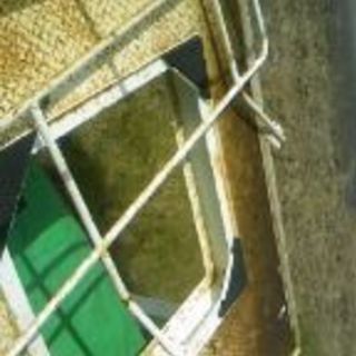 今月限定最終出品！鉄製台(中古、現状30,000円)