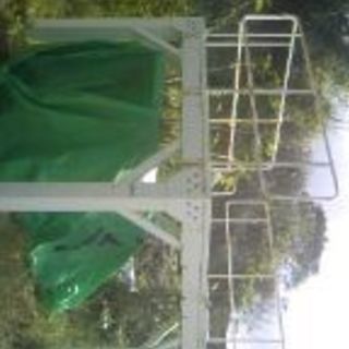 今月限定最終出品！鉄製台(中古、現状30,000円)