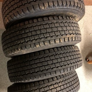 値下げ！☆200系ハイエース☆バリ山スタッドレス＆鉄ホイル4本SET☆