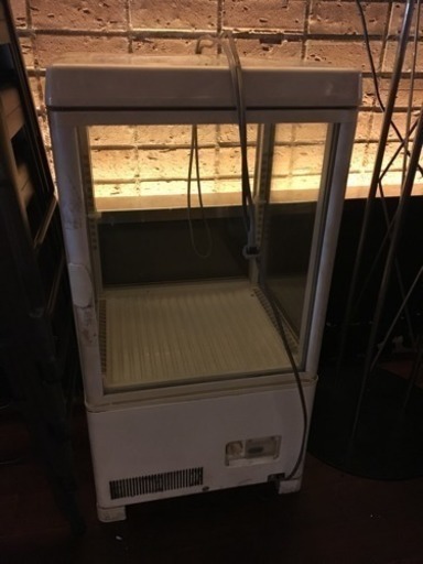 冷蔵ショーケース