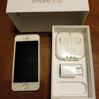 Y！mobileのiPhone5s 32GBです。