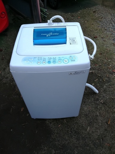 TOSHIBA　洗濯機　2010年　5キロ　高さ92　奥行53.5　幅56.3