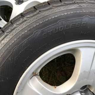 175 80 R15新品スタッドレスタイヤと純正ホイール