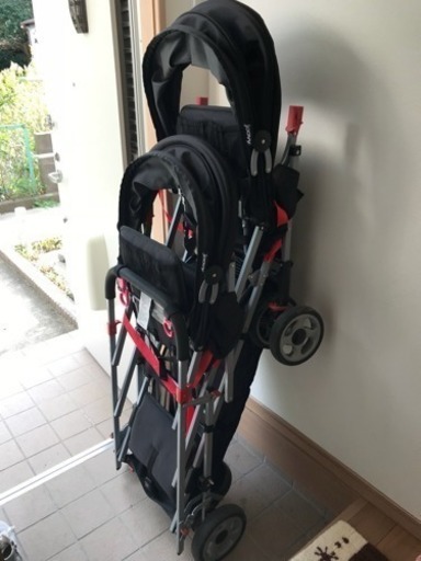 ベビーカー三人乗り