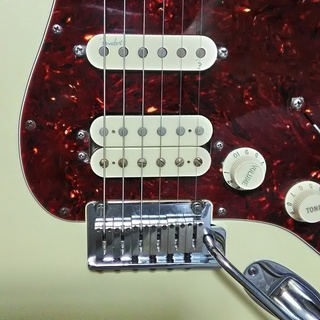 fender usa stratocaster american deluxe 2011年製　ハードケース付属