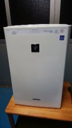 空気清浄機、2015年、シャープ、とてもきれいな、方です。