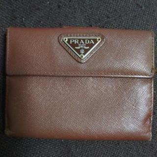 PRADA 折り財布