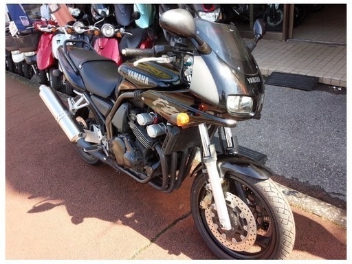 NO.1689  FZ400 水冷4サイクル16バルブ4気筒エンジン ☆彡