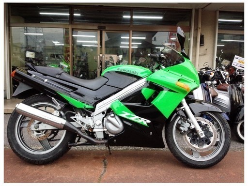 NO.1762  ZZR250 水冷4サイクル2気筒エンジン カスタム外装☆彡