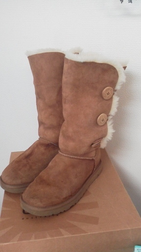 値下下！！美品アグブーツ UGG ベイリーボタン1873