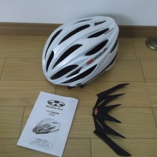 自転車用ヘルメット　　ＸＬ～ＸＸＬ　バイザー　取説つき　中古