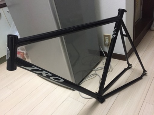 ピストの新品フレームです！！