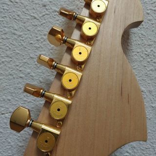 オーダーメイド カスタムギター ジミヘン 春畑 リバースラージヘッド♪トーカイ製 美品☆SUHR ピックアップ搭載☆