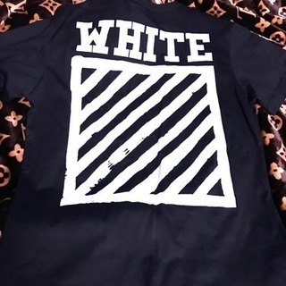 OFF- White 黒Tシャツ本物未使用